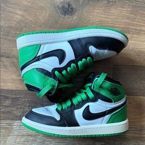 Jordan 1 OG Lucky Green and Black Sneakers
